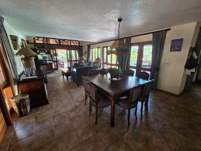 5 Bedroom House in Hazyview