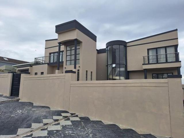 5 Bedroom House in Haasendal
