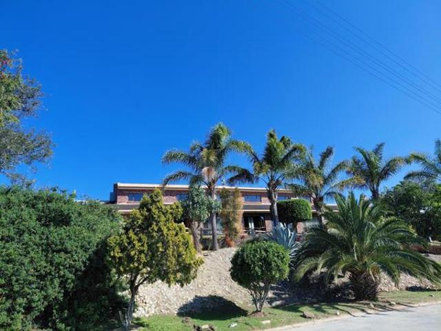 5 Bedroom House in Heuwelkruin