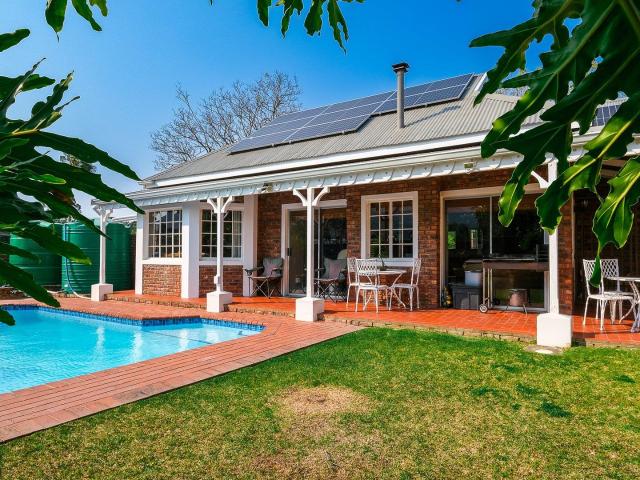 5 Bedroom House in Heather Park