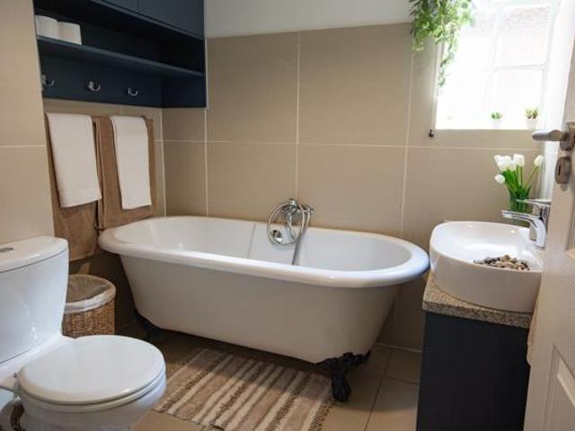 5 Bedroom House in Heidelberg Central