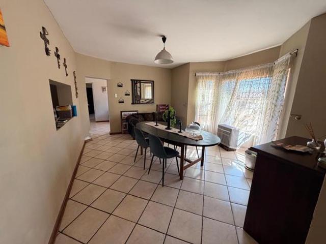 5 Bedroom House in Henley on Klip