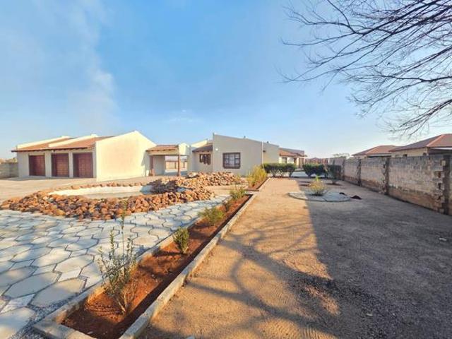 5 Bedroom House in Henley on Klip