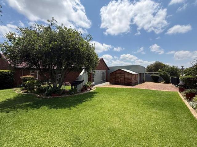 5 Bedroom House in Highveld Park