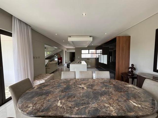5 Bedroom House in Hilltop Private Estate