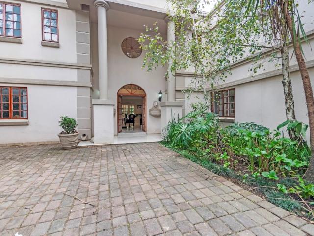 5 Bedroom House in Hyde Park