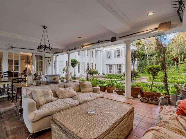 5 Bedroom House in Hyde Park