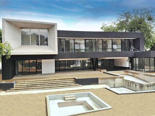 5 Bedroom House in Hyde Park