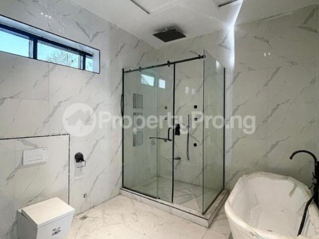 5 Bedroom House in Ikota Lekki Lagos | House for sale in lekki | House in lekki | 5 Bedroom | PropertyPro Nigeria
