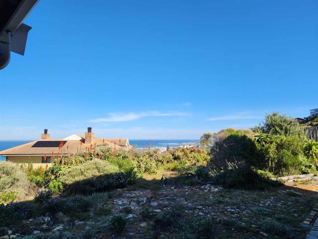 5 Bedroom House in Jongensfontein