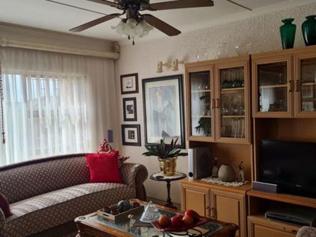 5 Bedroom House in Jeffreys Bay Central
