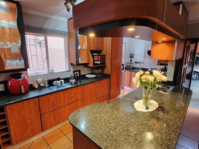 5 Bedroom House in Jukskei Park