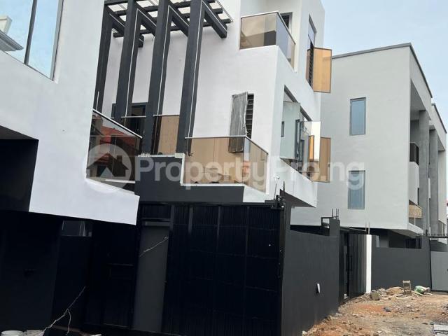 5 Bedroom House in Omole phase 1 Ojodu Lagos | House for sale in ojodu | House in ojodu | 5 Bedroom | PropertyPro Nigeria