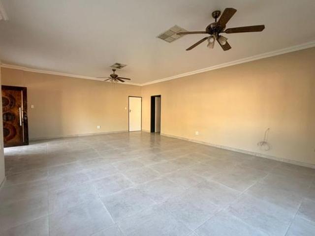 5 Bedroom House in Oosterville