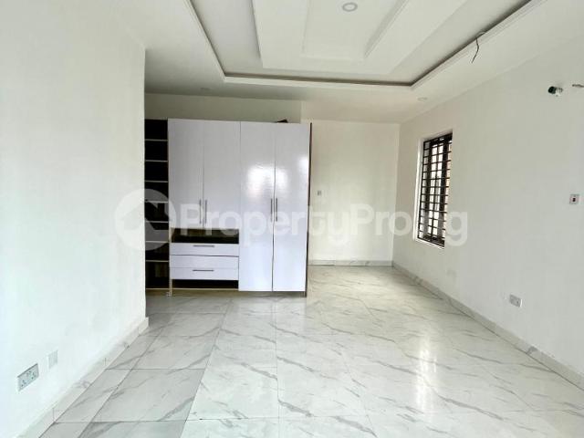 5 Bedroom House in Ologolo Lekki Lagos | House for sale in lekki | House in lekki | 5 Bedroom | PropertyPro Nigeria