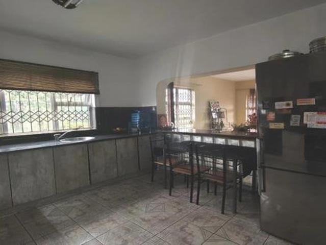 5 Bedroom House in Ottawa