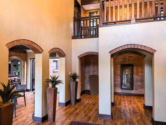 5 Bedroom House in Oubos Estate