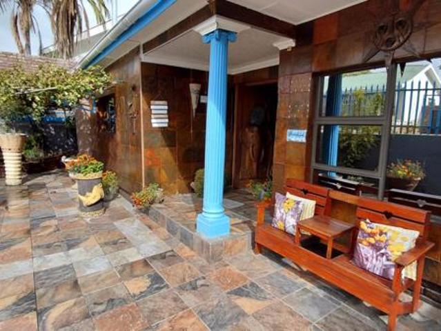 5 Bedroom House in Oudtshoorn