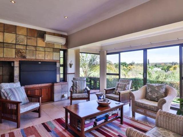 5 Bedroom House in Oudtshoorn Central