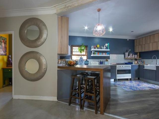5 Bedroom House in Overkruin