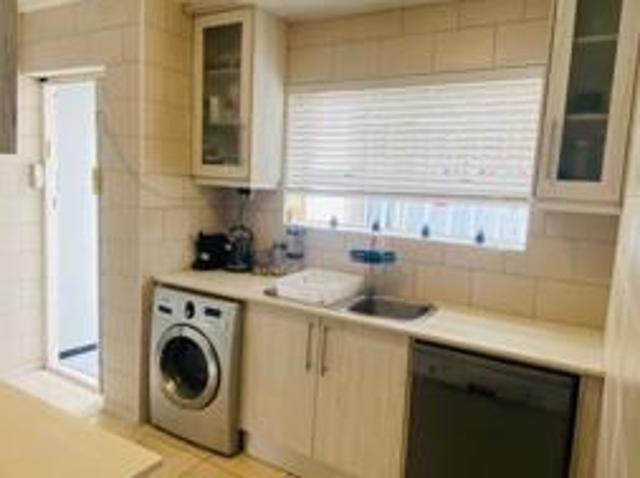 5 Bedroom House in Lotus River