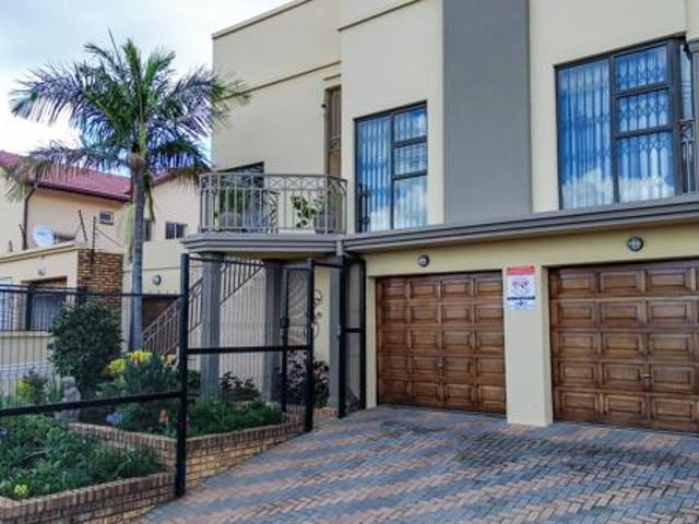 5 Bedroom House in Laudium