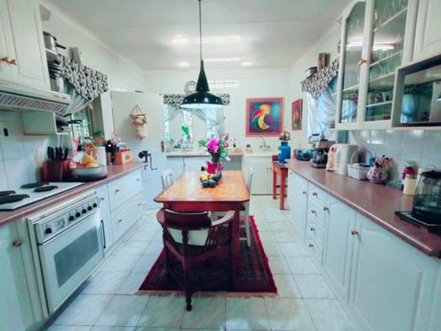 5 Bedroom House in La Hoff