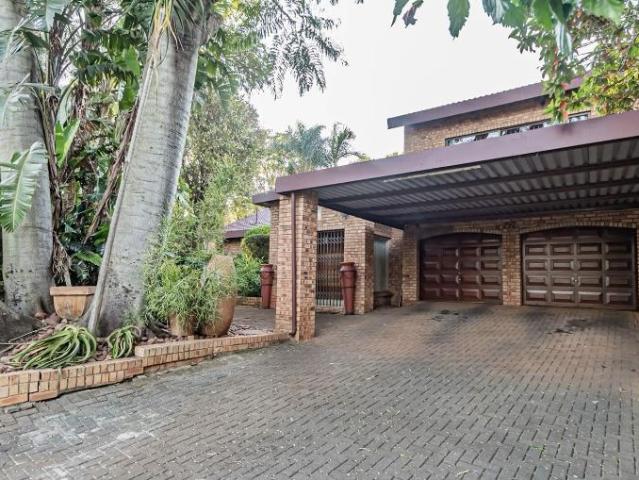 5 Bedroom House in La Montagne