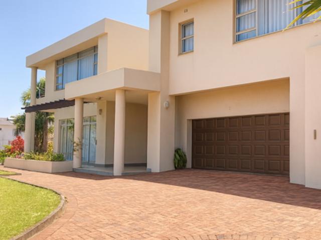 5 Bedroom House in La Mercy