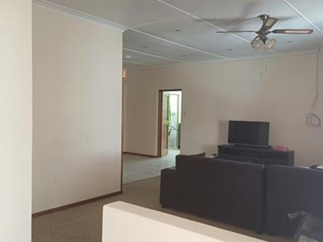 5 Bedroom House in Lamberts Bay