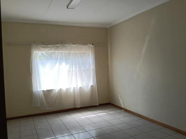 5 Bedroom House in Langenhoven Park