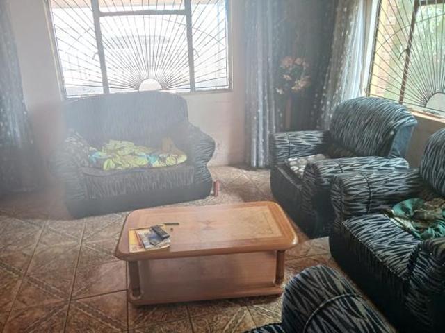 5 Bedroom House in Lebowakgomo
