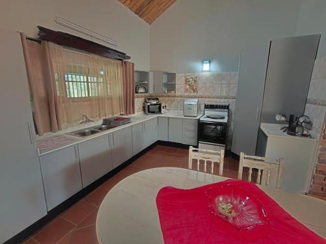 5 Bedroom House in Leeupoort