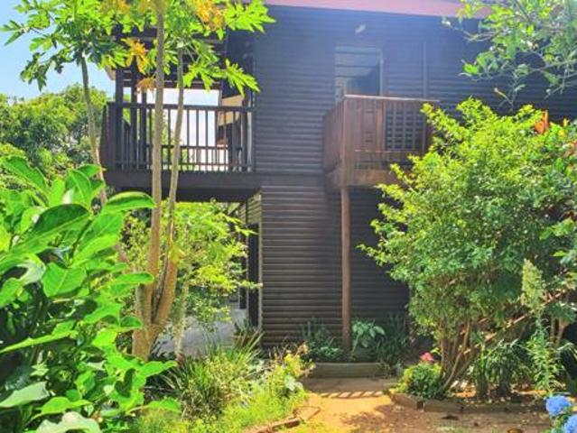 5 Bedroom House in Leisure Bay