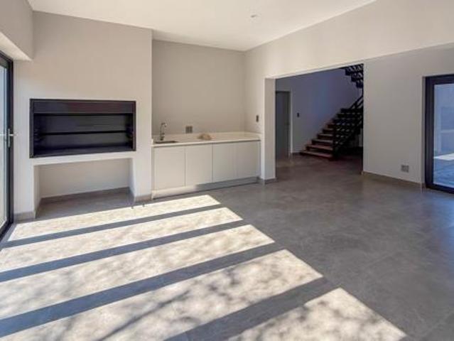 5 Bedroom House in Leloko Lifestyle & Eco Estate