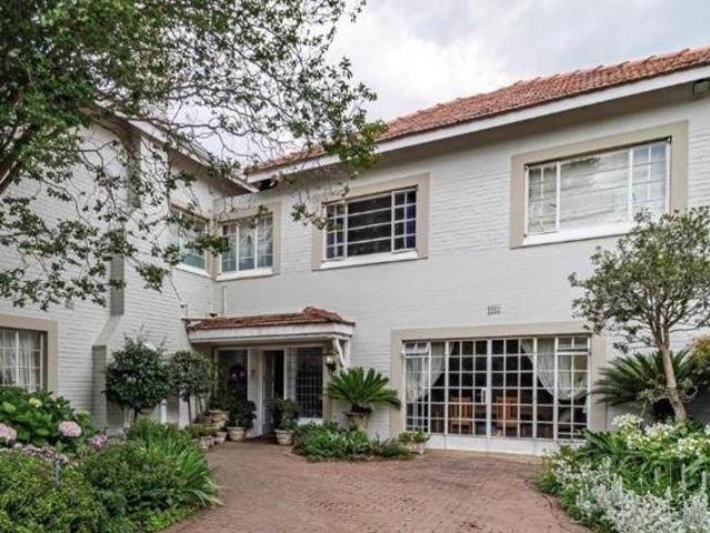 5 Bedroom House in Linksfield North