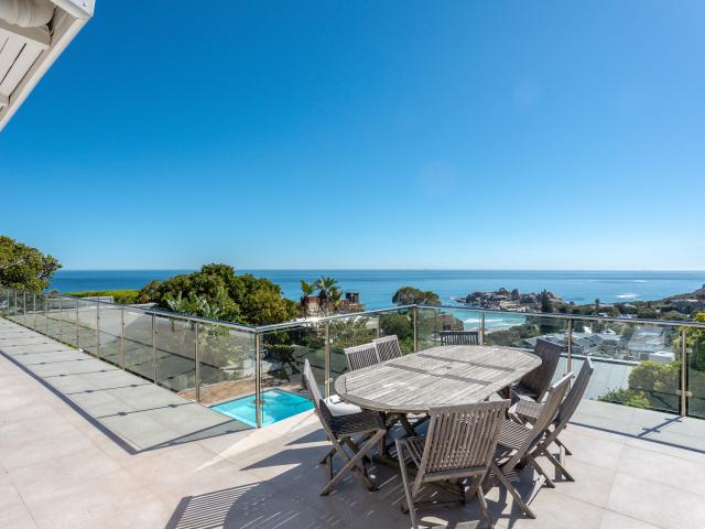 5 Bedroom House in Llandudno