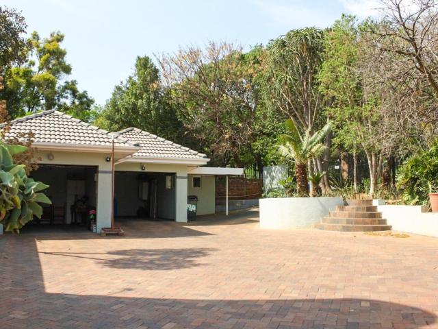 5 Bedroom House in Lynnwood