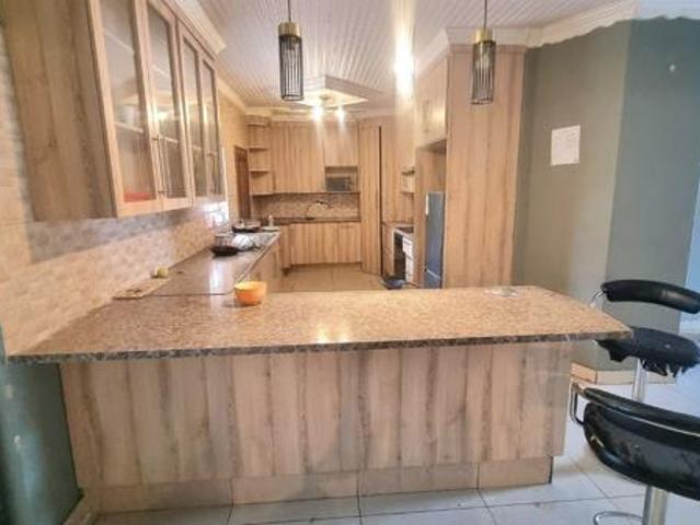 5 Bedroom House in Modimolle Nylstroom