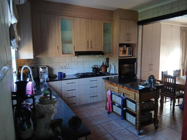 5 Bedroom House in Montagu