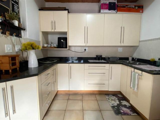 5 Bedroom House in Montagu