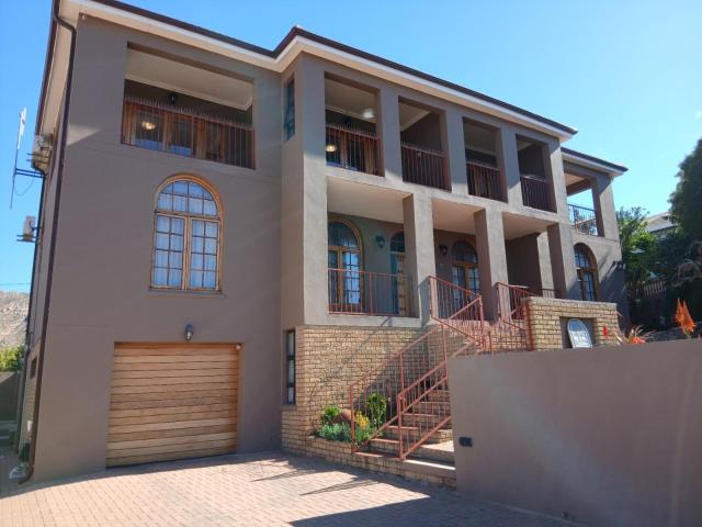 5 Bedroom House in Montagu