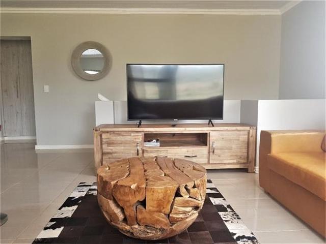 5 Bedroom House in Monte Christo