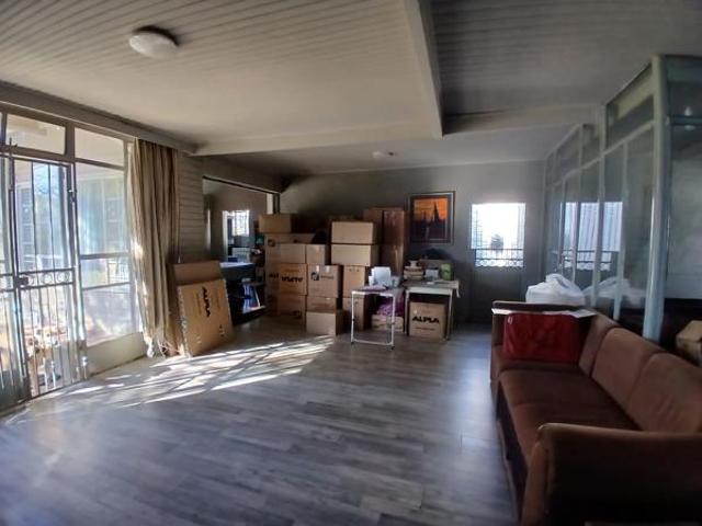 5 Bedroom House in Monument