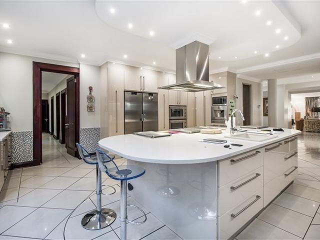 5 Bedroom House in Mooikloof Equestrian Estate
