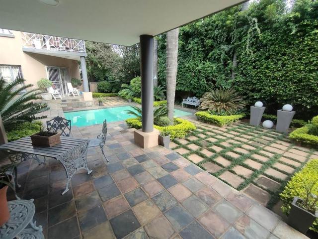 5 Bedroom House in Moreleta Park
