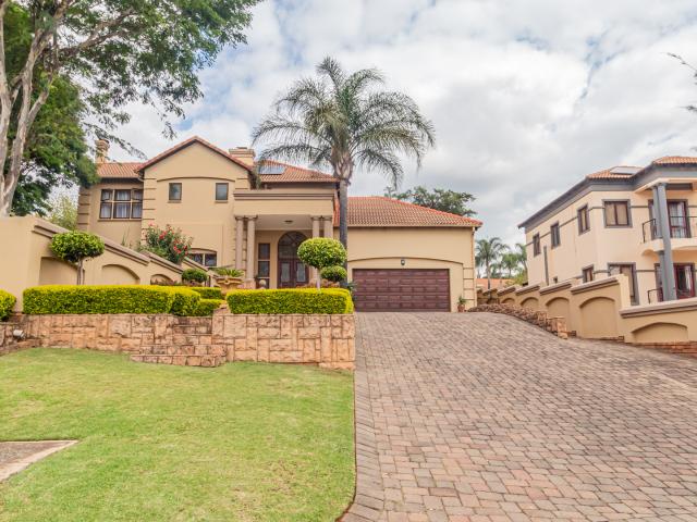5 Bedroom House in Moreletapark