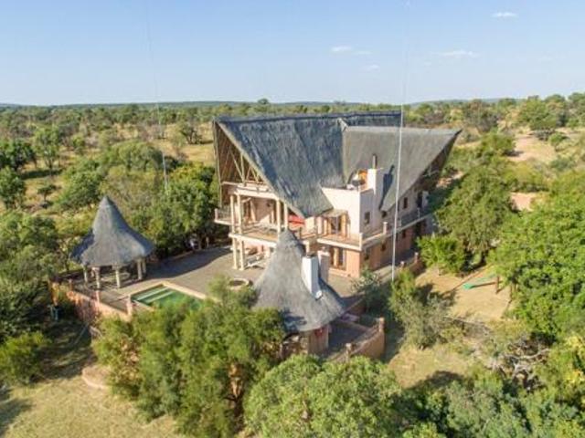 5 Bedroom House in Mabalingwe