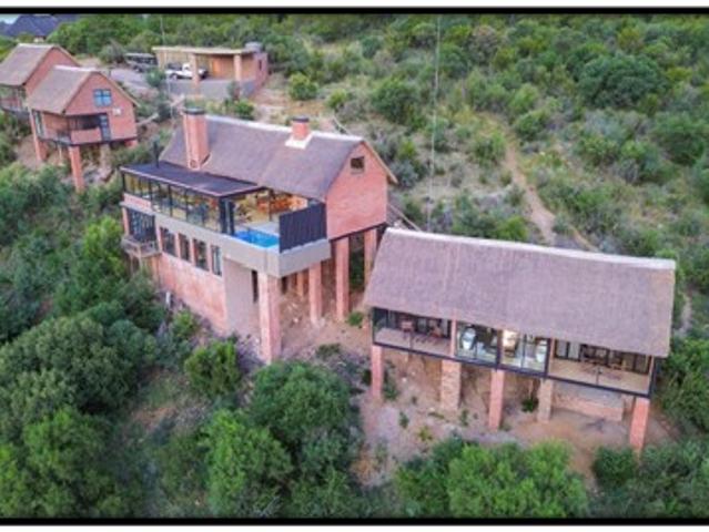 5 Bedroom House in Mabalingwe Nature Reserve