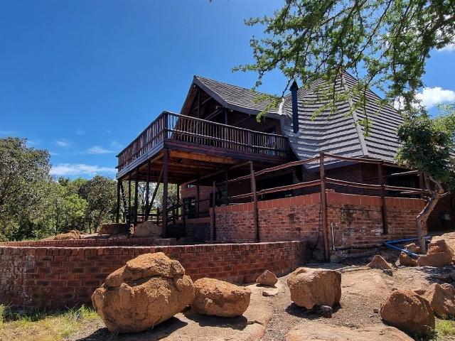 5 Bedroom House in Mabalingwe Nature Reserve